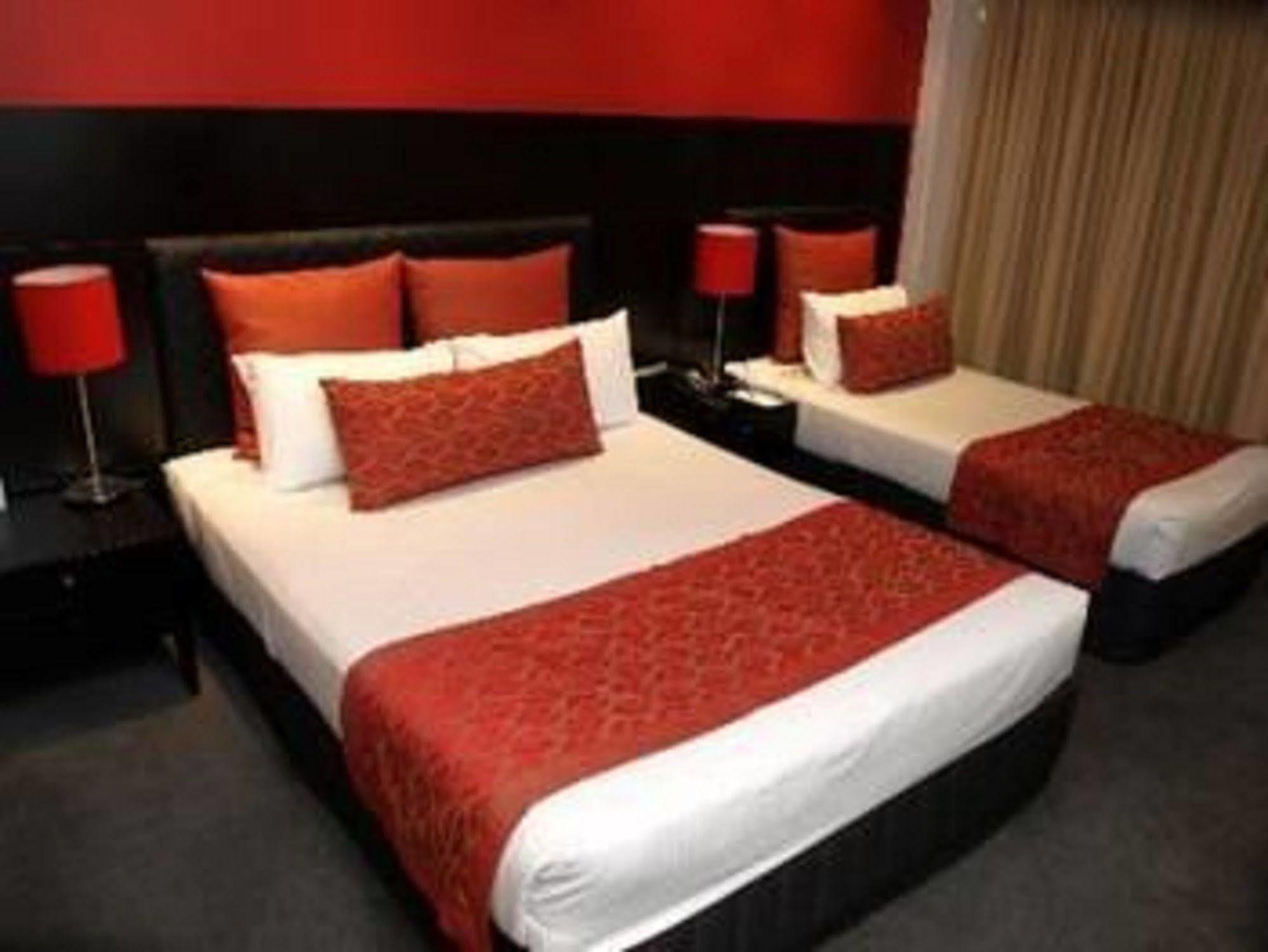 Leichhardt Hotel Rockhampton Ngoại thất bức ảnh