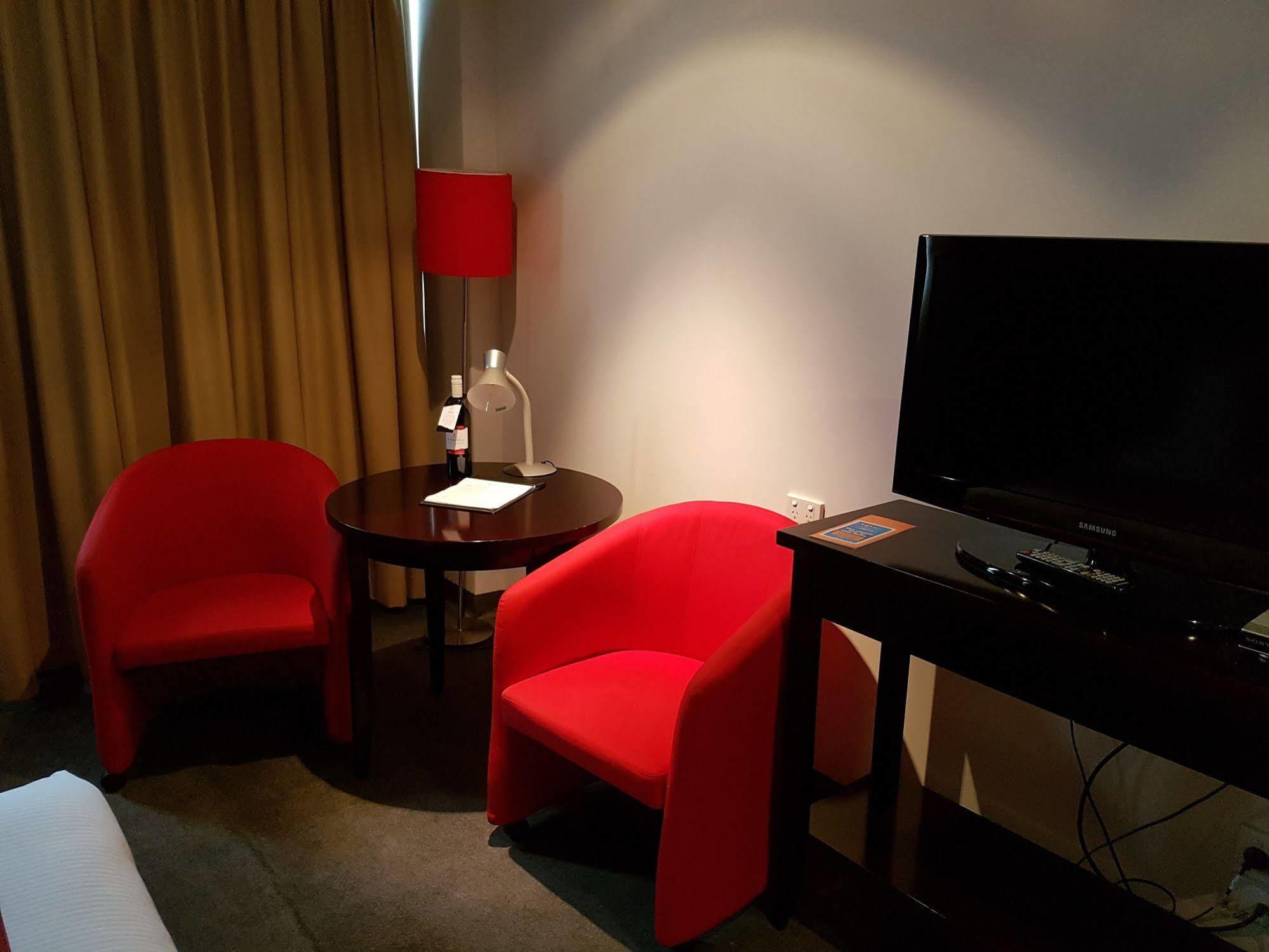 Leichhardt Hotel Rockhampton Ngoại thất bức ảnh