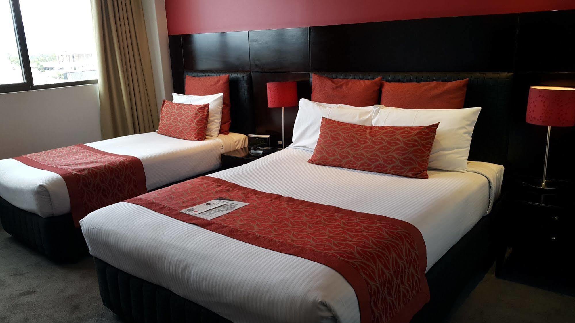 Leichhardt Hotel Rockhampton Ngoại thất bức ảnh
